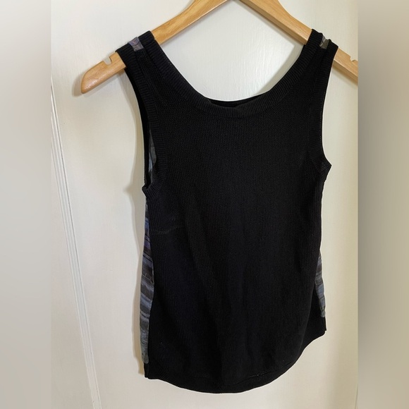 Theysken’s Theory Kame D Yashet watercolor sleeveless top - Picture 5 of 5